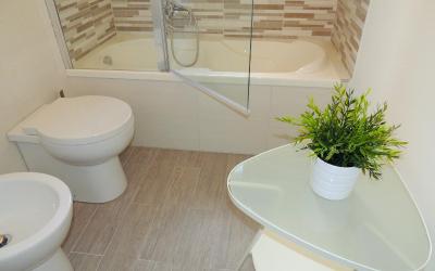 Camera Tripla Superior