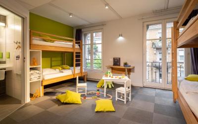 Chambre Quadruple avec Salle de Bains Privative