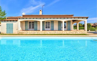 Maison de Vacances 4 Chambres Maison de Vacances 4 Chambres