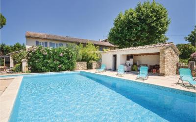 Maison de Vacances 7 Chambres Maison de Vacances 7 Chambres