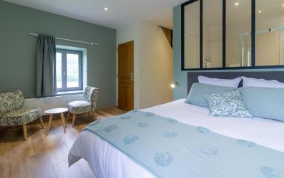 Chambre Familiale avec Douche 