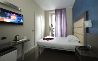 Camera Singola con Letto Matrimoniale alla Francese