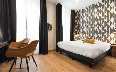 Studio Deluxe Studio Deluxe