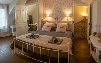 Chambre Double avec Salle de Bains Privative Extu00e9rieure Chambre Double avec Salle de Bains Privative Extu00e9rieure