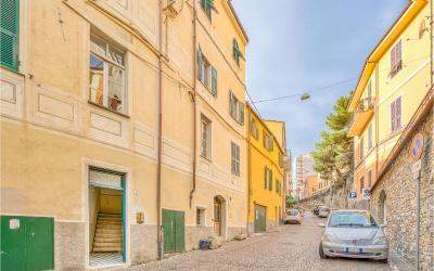 Appartamento con 3 Camere da Letto