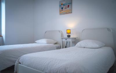 Chambre Familiale avec Douche 