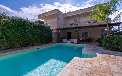 Villa con 2 Camere da Letto