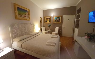 Camera Matrimoniale con Bagno Privato