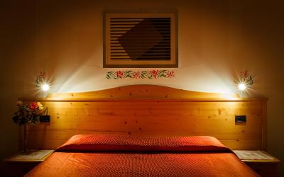 Camera Matrimoniale/Doppia con Letti Singoli