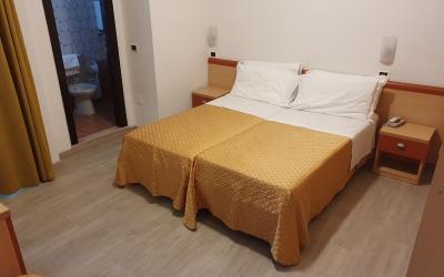 Camera Matrimoniale Economy