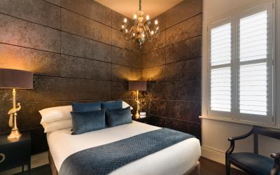 Queen Room with Spa Bath - Nest