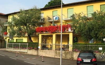 Camera Superior Matrimoniale/Doppia con Letti Singoli con Vista Lago