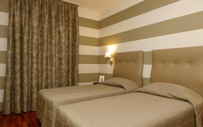 Camera Doppia con Letti Singoli