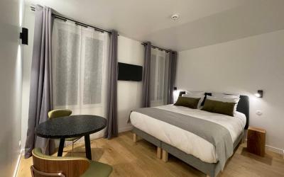 Studio Lit King-Size Deluxe Studio Lit King-Size Deluxe