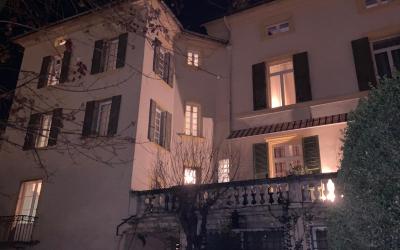 Chambre Lit King-Size avec Balcon Chambre Lit King-Size avec Balcon