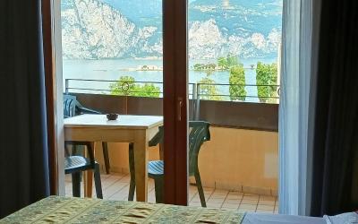 Camera Matrimoniale Deluxe con Vista Lago