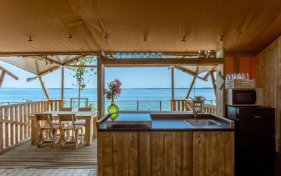 Tenda Deluxe con Vista Lago