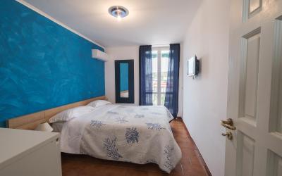 Camera Familiare con Bagno Privato