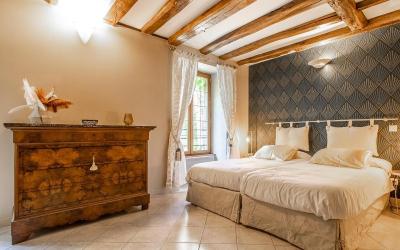 Chambre Double ou Lits Jumeaux de Luxe avec Accu00e8s Piscine