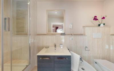 Camera Matrimoniale Standard con Bagno Privato Esterno 