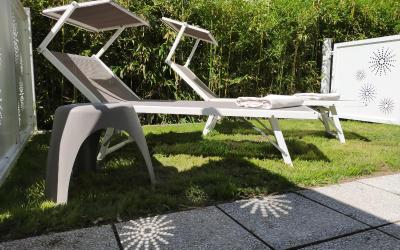 Camera Familiare con Vista Giardino