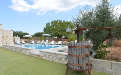 Trullo con 2 Camere da Letto Trullo con 2 Camere da Letto