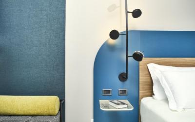 Camera Tripla Superior