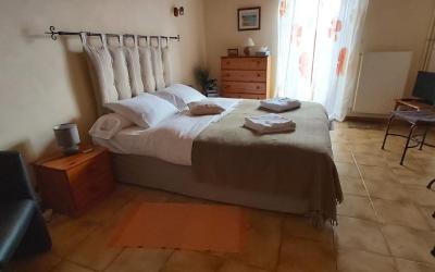 Chambre Lit Queen-Size - Vue sur Jardin Chambre Lit Queen-Size - Vue sur Jardin