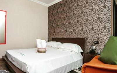 Ampia Camera Matrimoniale/Doppia con Letti Singoli