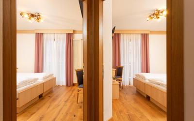 Camera Familiare con Balcone