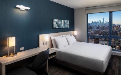 King Room with Skyline View 
