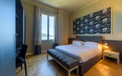 Camera Deluxe Matrimoniale/Doppia con Letti Singoli con Vista Lago 