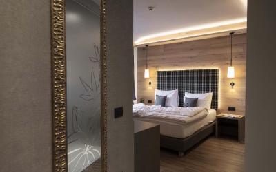 Camera Matrimoniale con Vista Montagna