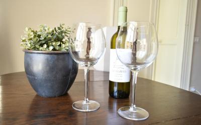 Camera Matrimoniale con Angolo Cottura e Balcone