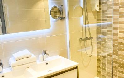 Chambre Double ou Lits Jumeaux Chambre Double ou Lits Jumeaux