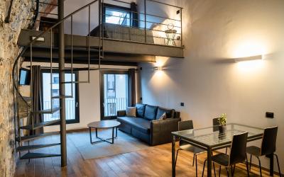 Monolocale su 2 Livelli