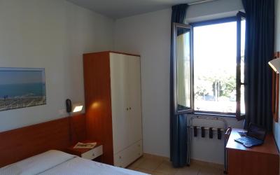 Camera Matrimoniale/Doppia con Letti Singoli