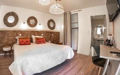 Chambre Double - Accessible aux Personnes u00e0 Mobilitu00e9 Ru00e9duite Chambre Double - Accessible aux Personnes u00e0 Mobilitu00e9 Ru00e9duite