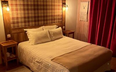 Chambre Lit Queen-Size avec Balcon