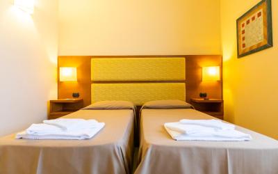 Camera Economy Matrimoniale/Doppia con Letti Singoli