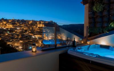 Suite with Spa Bath and Panoramic Balcony