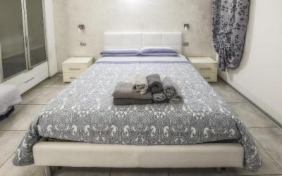 Camera Tripla Classic