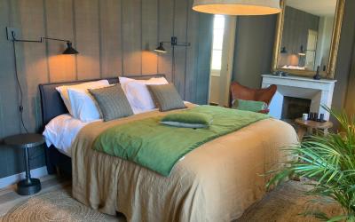 Chambre Double - Vue sur Piscine