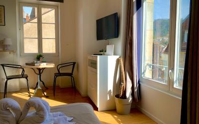 Studio Deluxe Studio Deluxe