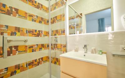 Camera Doppia con Letti Singoli