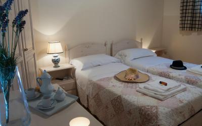 Camera Matrimoniale/Doppia con Letti Singoli