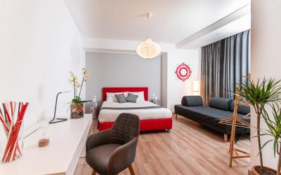 Camera Tripla Superior