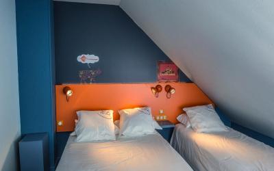 Chambre Familiale avec Baignoire Chambre Familiale avec Baignoire