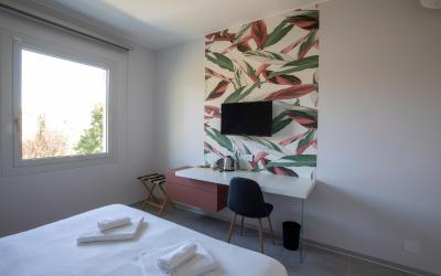 Camera Matrimoniale con Vista Giardino