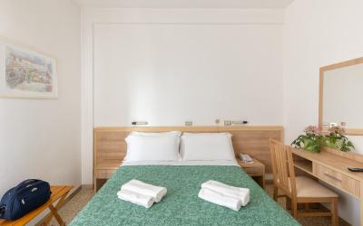 Camera Matrimoniale/Doppia con Letti Singoli